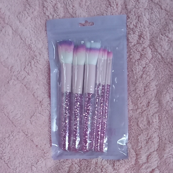 SLMissglam Purple Party Makeup Brushes 6 pc. NIB. - Picture 1 of 5